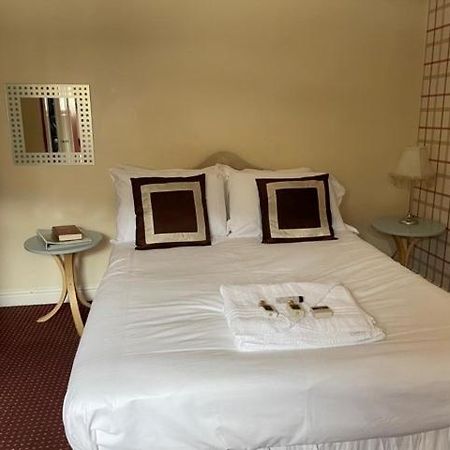 Bertie Pontypridd Otel Trehafod Dış mekan fotoğraf